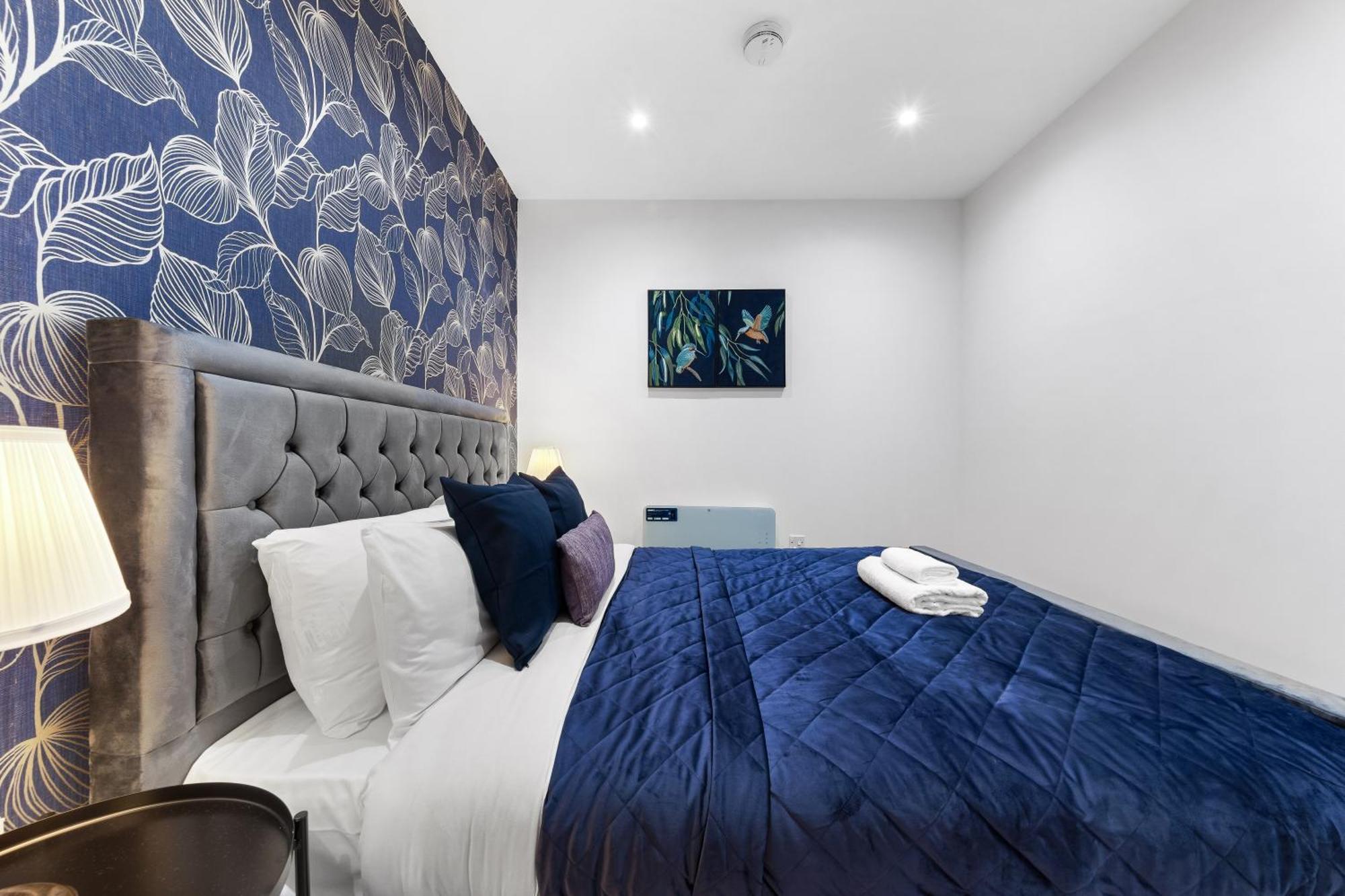 Modern One Bedroom Flat - Sleeps 5 -Near Heathrow - London Ub3 Zewnętrze zdjęcie